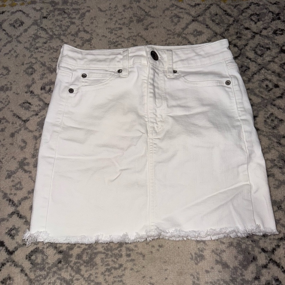 American Eagle White Stretch Denim